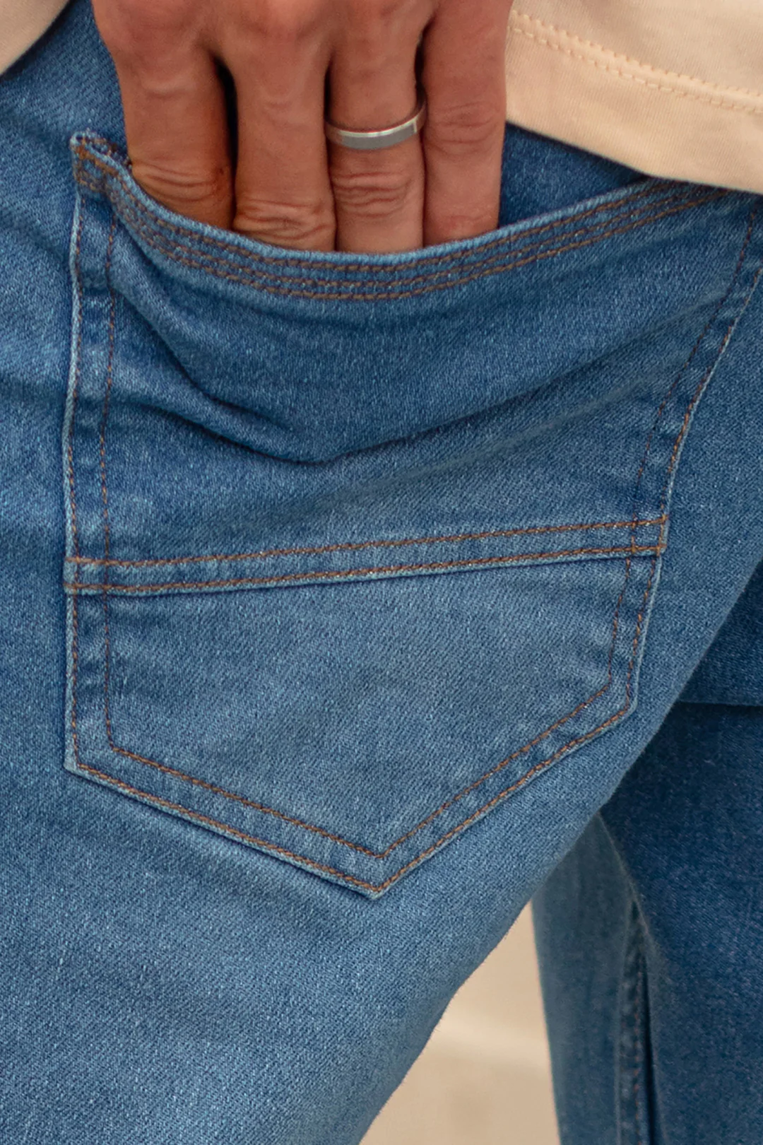 Thumb 4